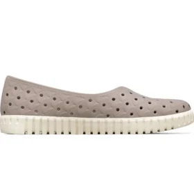 Cali Shoes ”Simplistic Comfort”