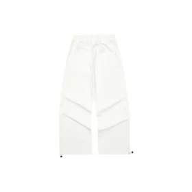 Casualbyxor med rakt snitt och logotyp ”White”