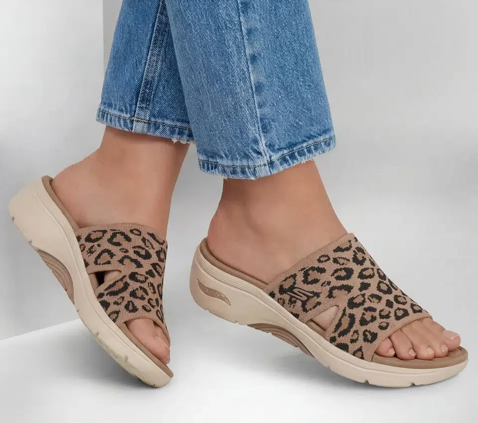 Go Walk Arch Fit 2.0-sandal – Remi Go Walk Arch Fit 2.0-sandal – Remi