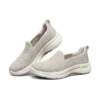 Go Walk Arch Fit ”Gray Red White”