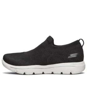 Go Walk Evolution Ultra Low-Top Svart