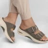 Martha Stewart: Go Walk Arch Fit 2.0-sandal – en riktig blickfångare Martha Stewart: Go Walk Arch Fit 2.0-sandal – en riktig blickfångare