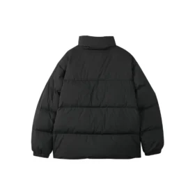 Modedunjacka med tryckt logotyp ”Black”