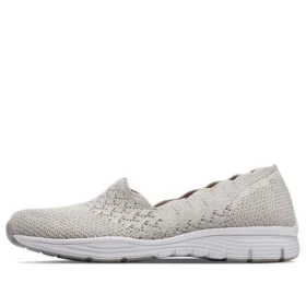 Moderna bekväma slip-on-skor Elfenben