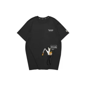 Skechers x Carrot T-shirt med tryck ”Black Yellow Blue”