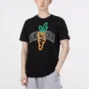 Skechers x Carrots T-shirt med tryck ”Svart Orange Grå”