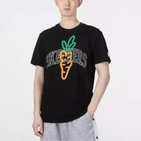 Skechers x Carrots T-shirt med tryck ”Svart Orange Grå”